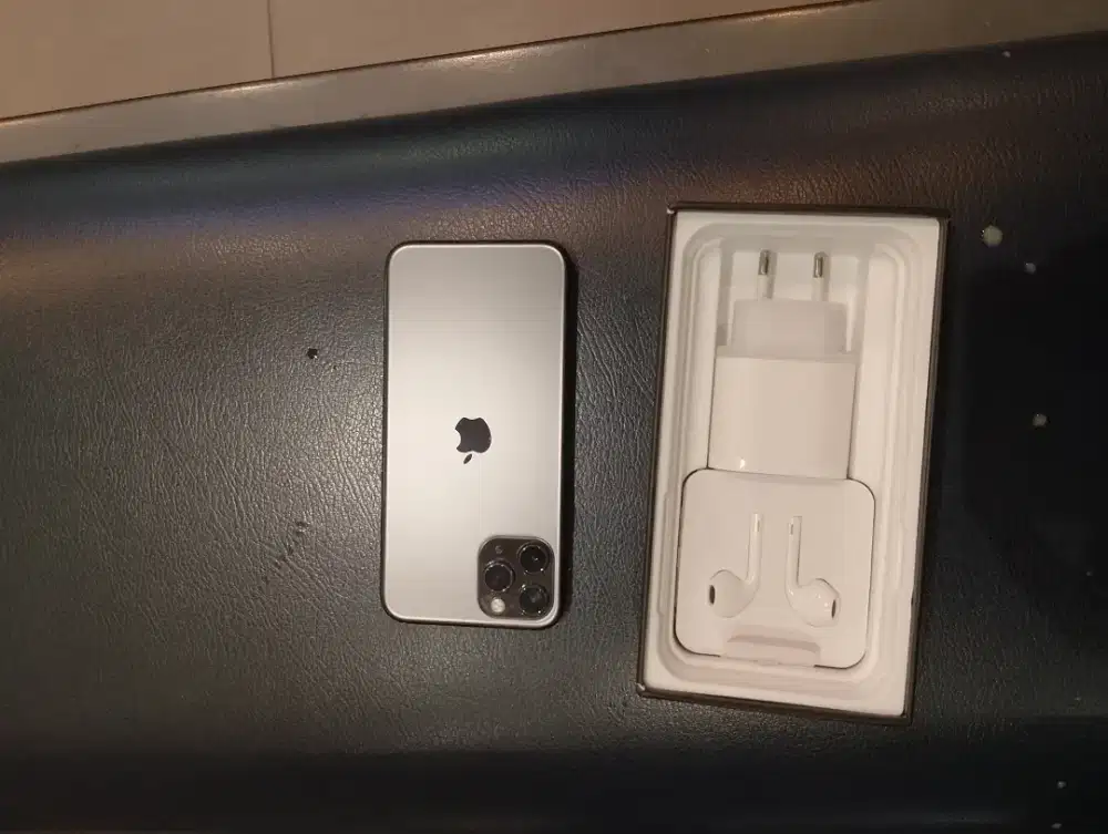 Iphone 11 pro max 256gb penuhi barang baru
