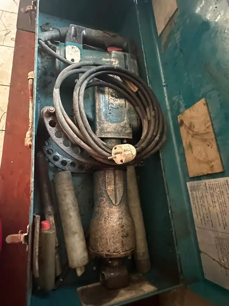 Mesin Bobok Jack Hammer Makita HM 1306