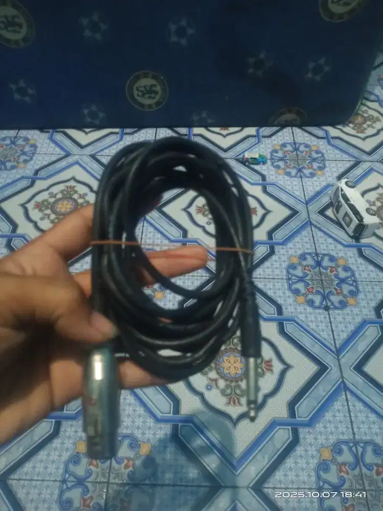 Kabel gitar akustik/listrik