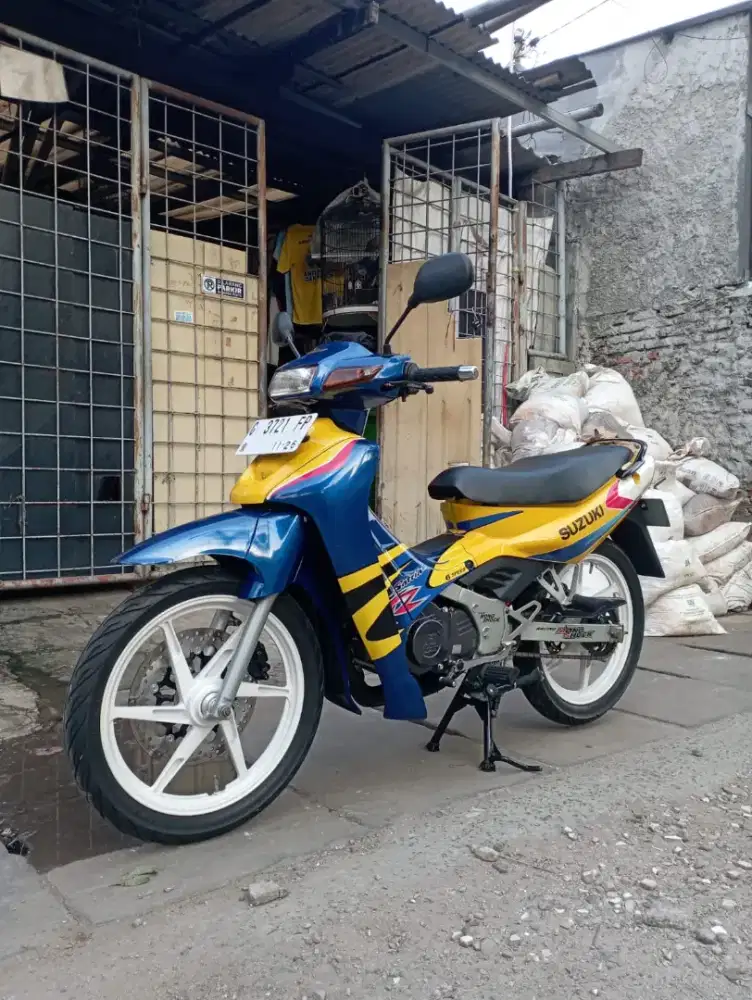 Suzuki Satria Lumba 2002 istimewa Gress Ganteng