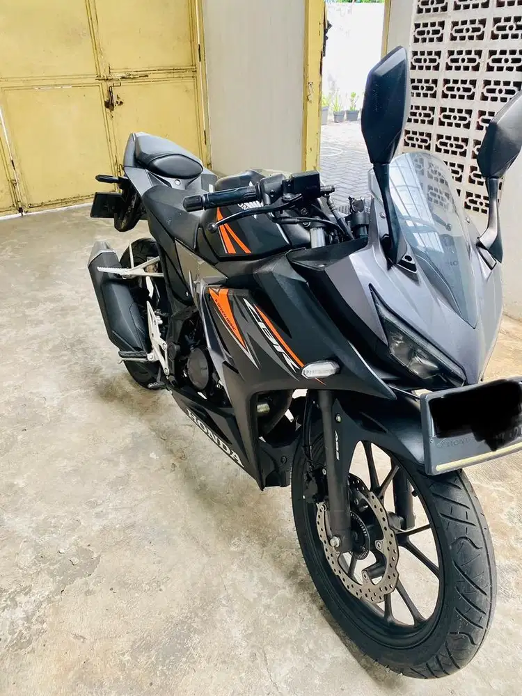 Dijual Motor Honda CBR 150R