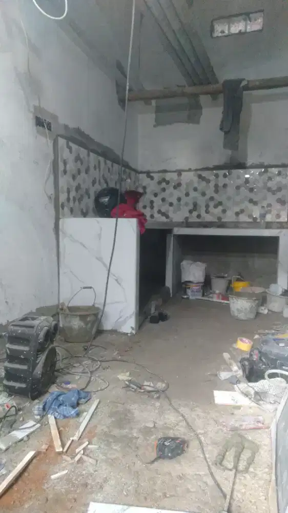 Jasa tukang bangunan harian maupun borongan siap datang lihat lokasi
