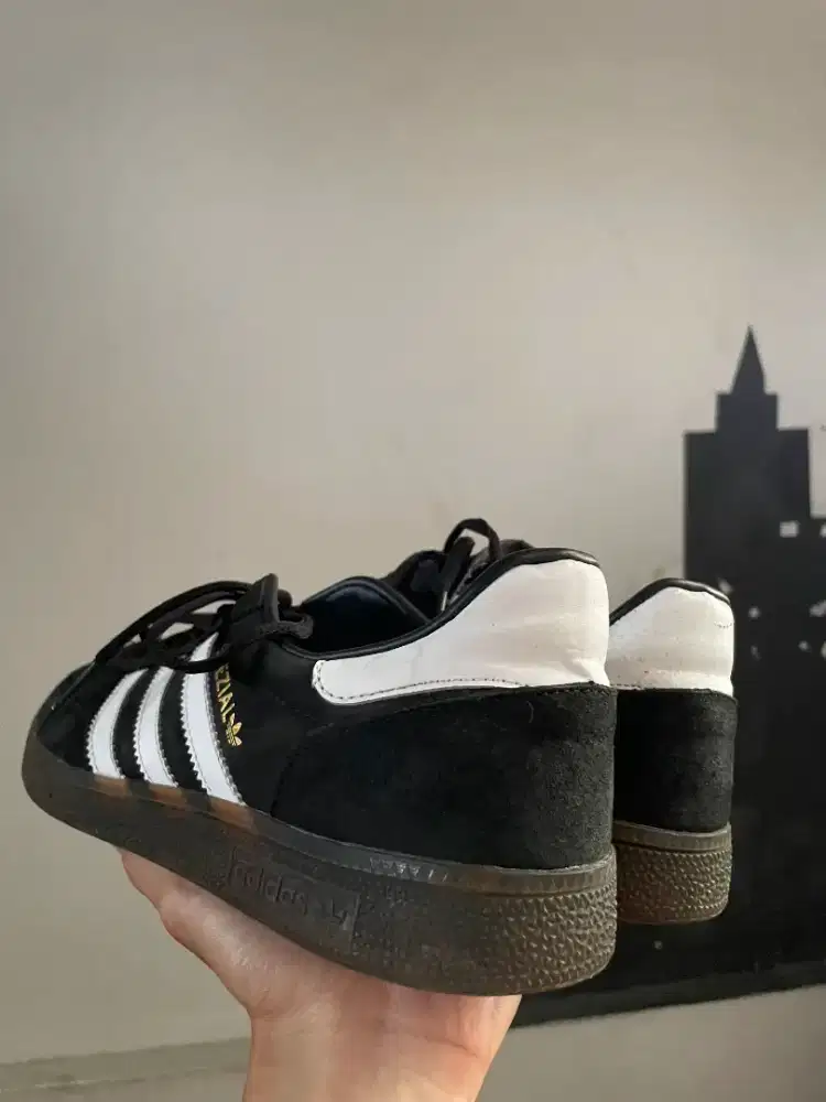 sepatu adidas spezial