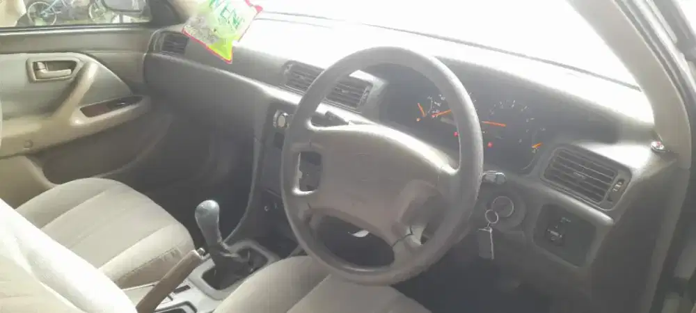 Dijual Toyota Camry Tahun 2002