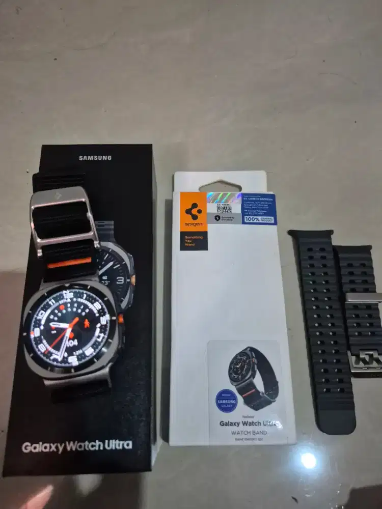Samsung galaxy watch ultra LIKE NEW BGT