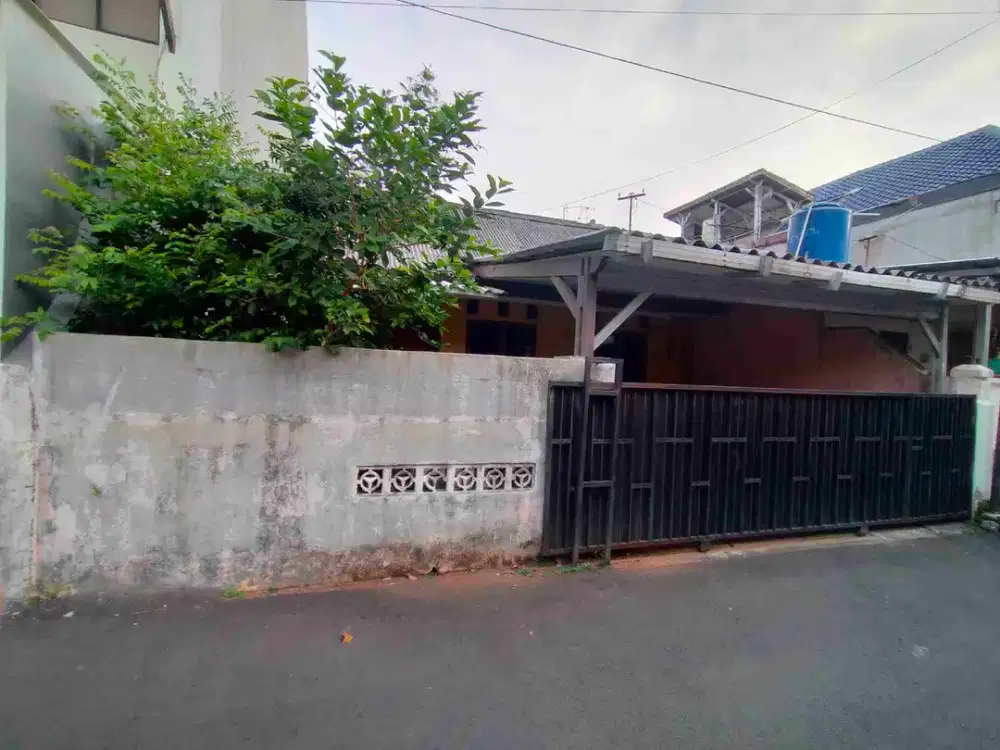 Dijual Rumah hitung Tanah di Kemanggisan Jakarta Barat