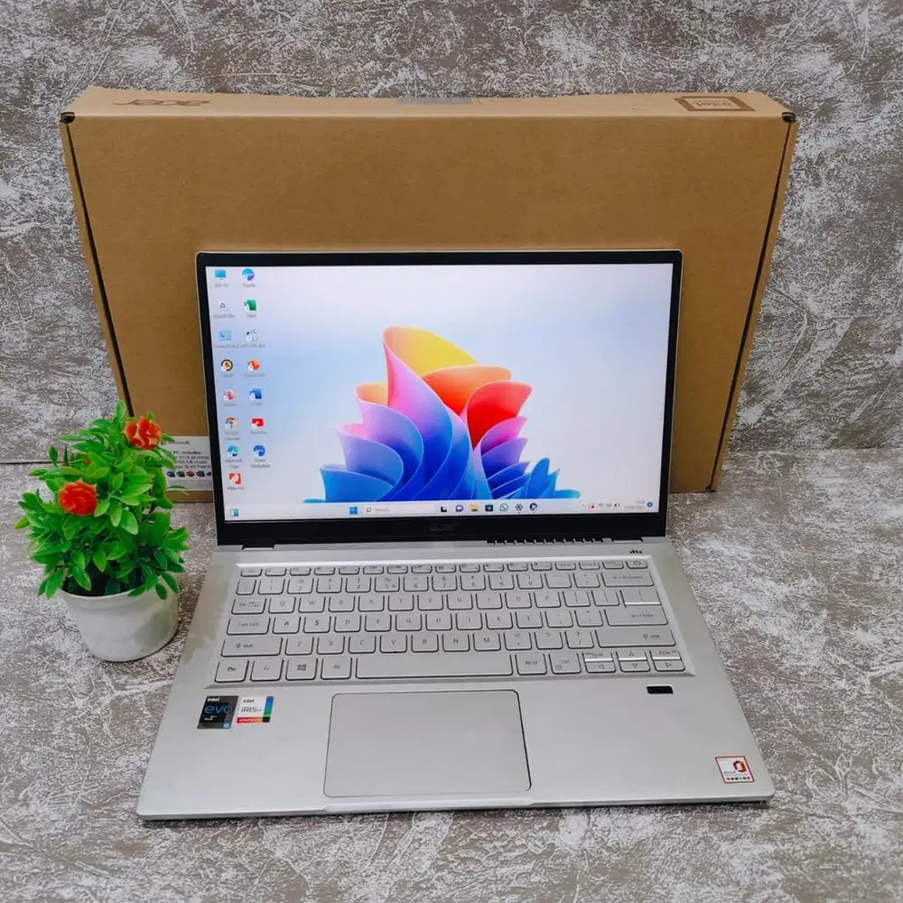 Acer Swift 3 infinity 4 Intel evo Core i5-1135G7 Ram 16GB SSD 512GB