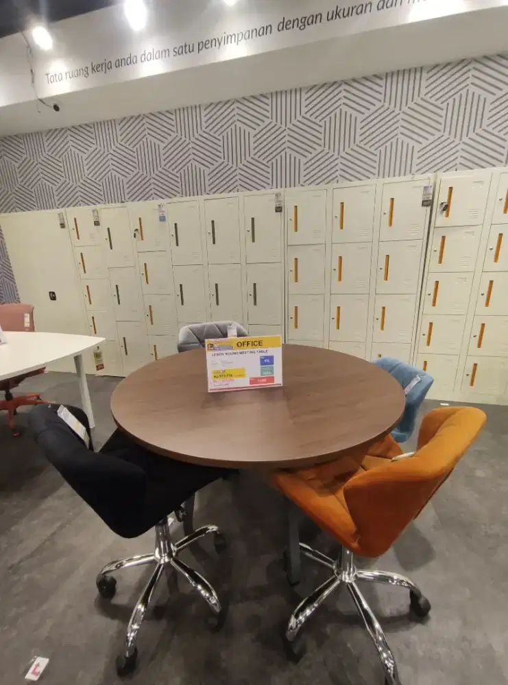 LABEN ROUND MEETING TABLE