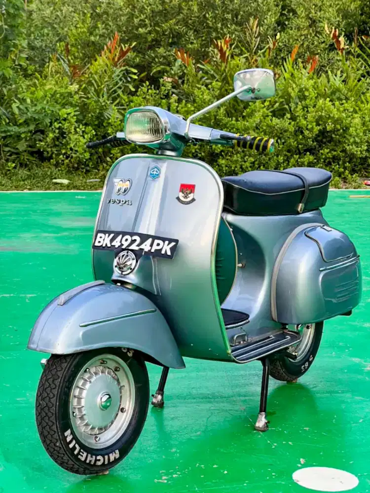 Vespa sprint veloce 1977