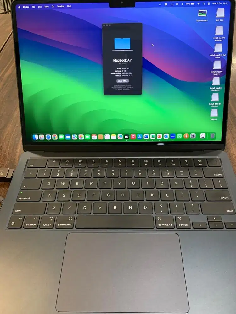 Macbook Air M2 iBox Mulus Fullset