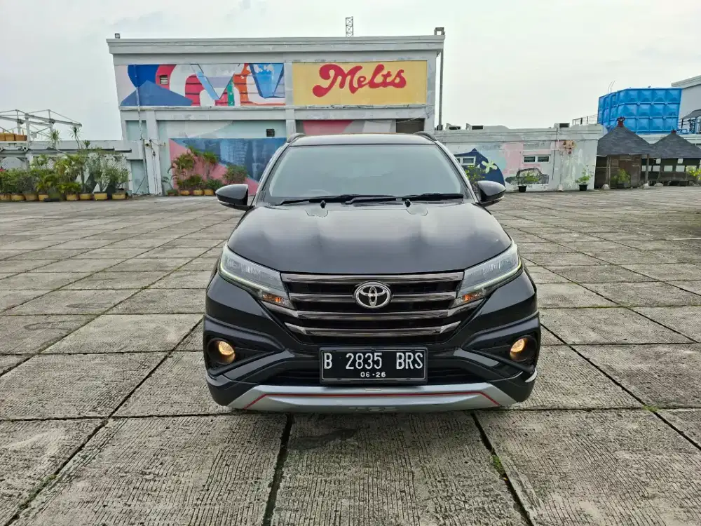 Rush S Trd matic 2021 km 42rban Hitam
