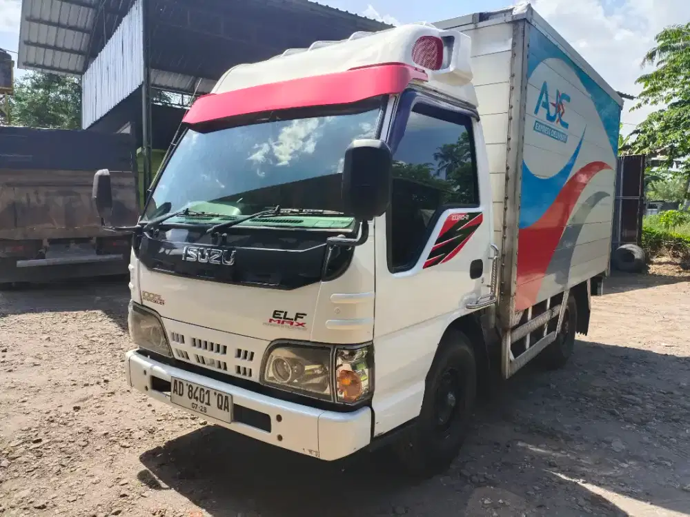 Truk Isuzu Elf NKR 55 th 2014 Box