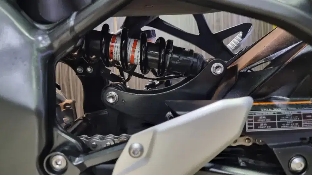 UD ENY MOTOR- KAWASAKI ZX25R TAHUN 2023 CIAMIK POLL