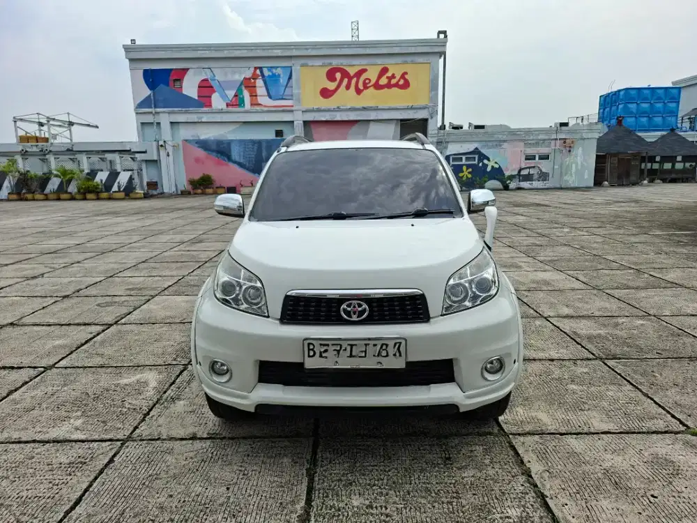 Rush S matic 2013 putih