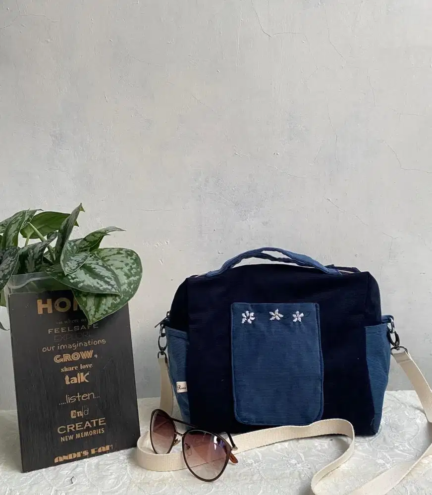 Tas Selempang Handmade Corduroy – Unik & Stylish