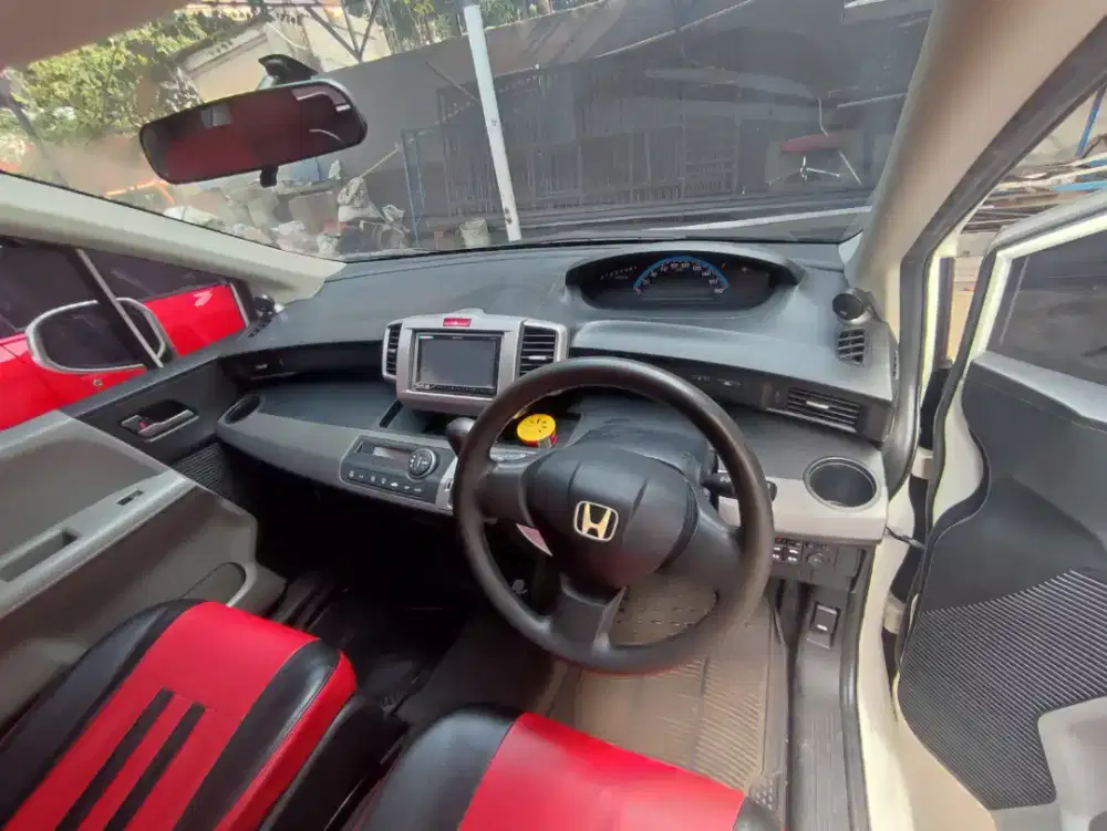Honda Freed PSD AT 2012 Type Tertinggi
