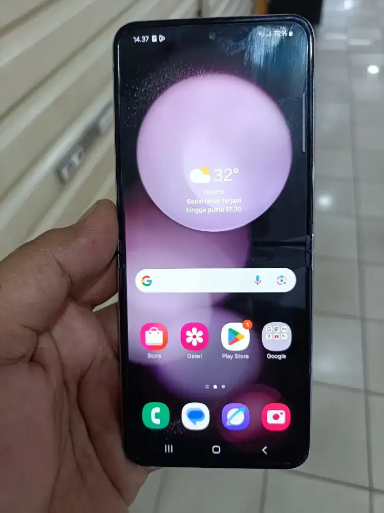 Samsung Flip 5 256 lengkap