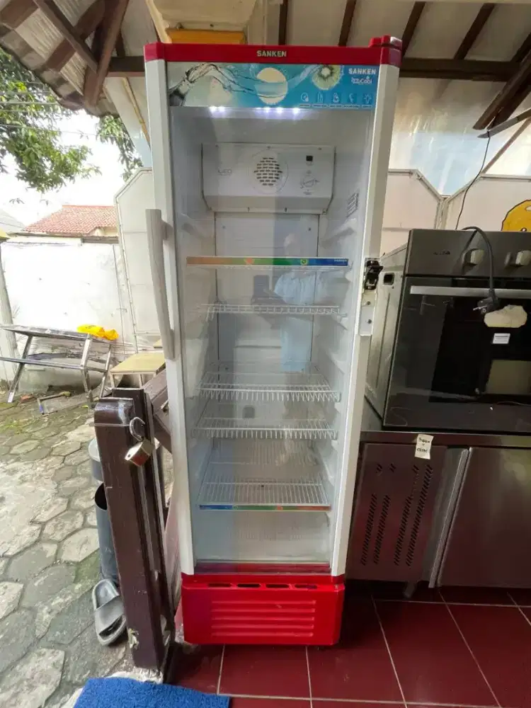 BU jual cepet showcase