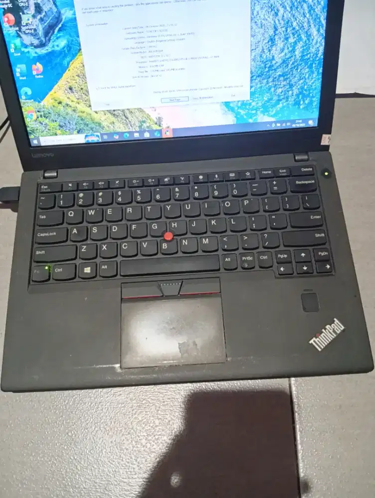 Thinkpad x270 core i5 Ram 8 SSD 255 GB