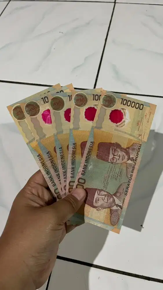 Uang jadul 100ribu plastik