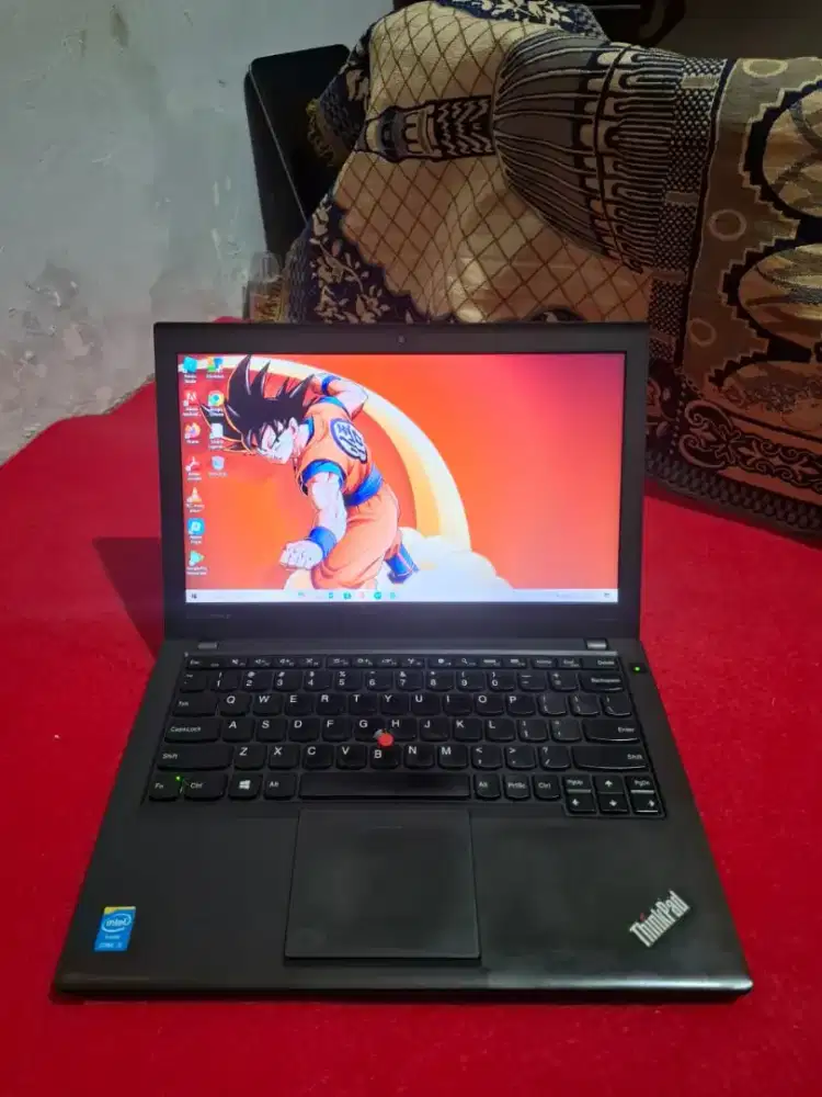 jual cepat lenovo thinkpad x240 i5 gen 4 bekas seperti baru
