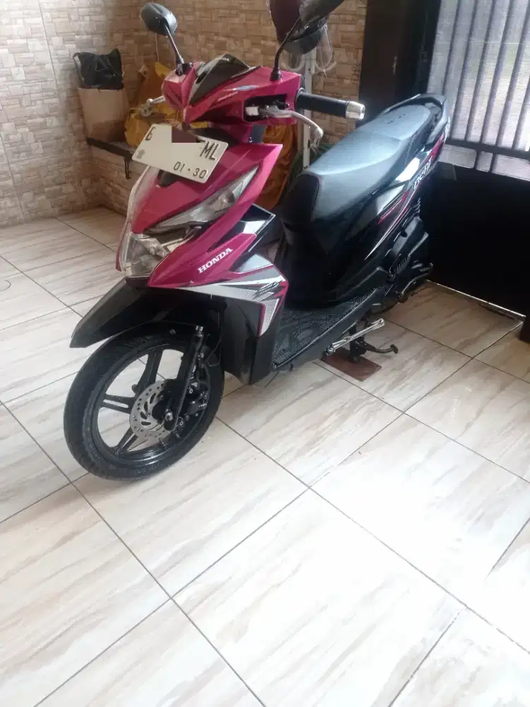 Beat cbs iss magenta 2018