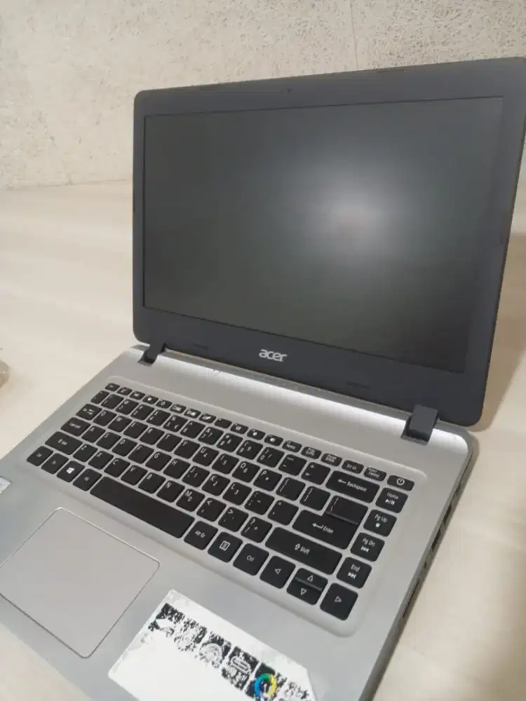 Dijual Laptop Second Hand - Acer Aspire A514-52K