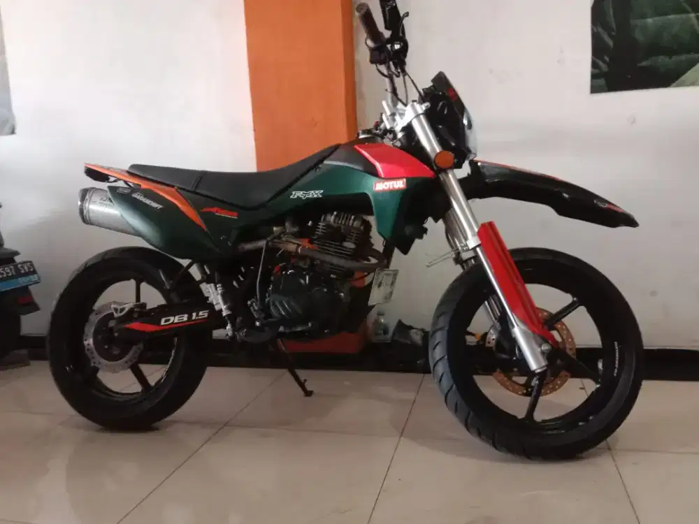 Viar cross x Supermoto 2024 KM 1000