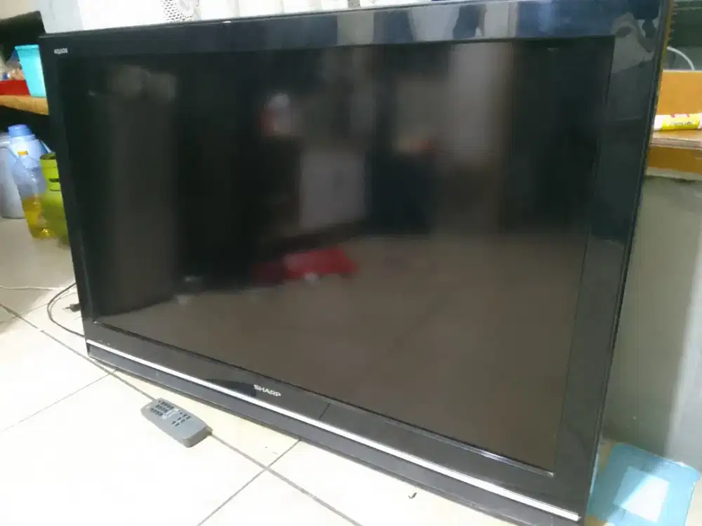 Tv lcd 40in merk sharp
