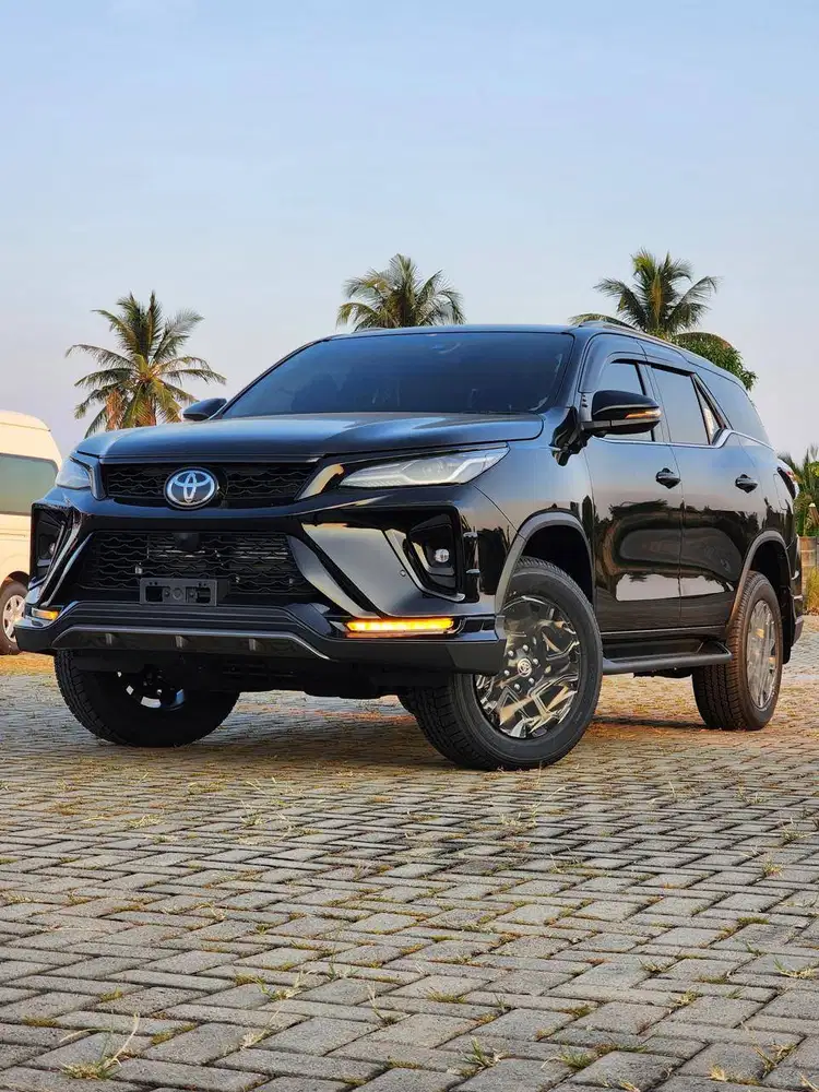 [Mobil Baru] Promo New Fortuner GR Sport 2.8 Diesel A/T