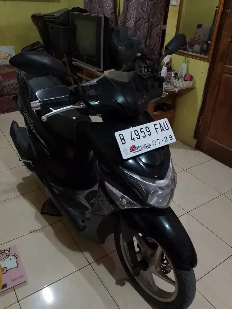 DI JUAL BEAT POP TAHUN 2015/TUKAR VARIO LED OLD SIAP NAMBAH
