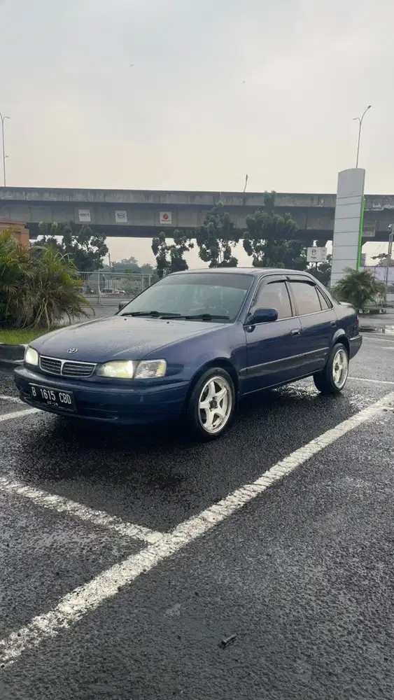 Toyota Corolla 2001 Bensin