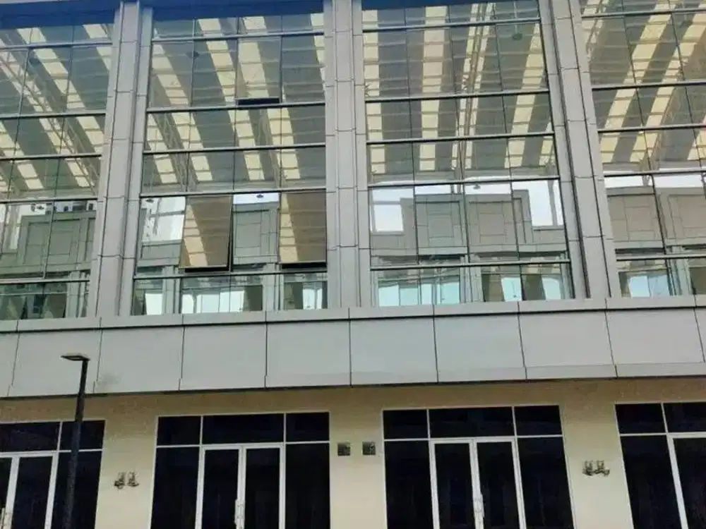 Disewakan Ruko Sebelah Apartemen Tokyo PIK 2 Cuma 135 Juta SAJA!!