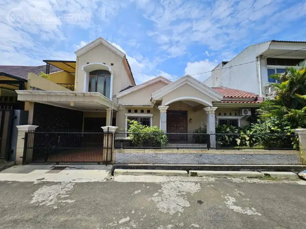 Jual Cepat Rumah 2 Lantai Keren & Strategis di Jatibening 2 Bekasi