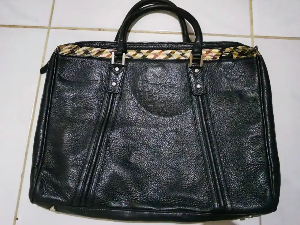 Tas kulit asli brand DAKS London
