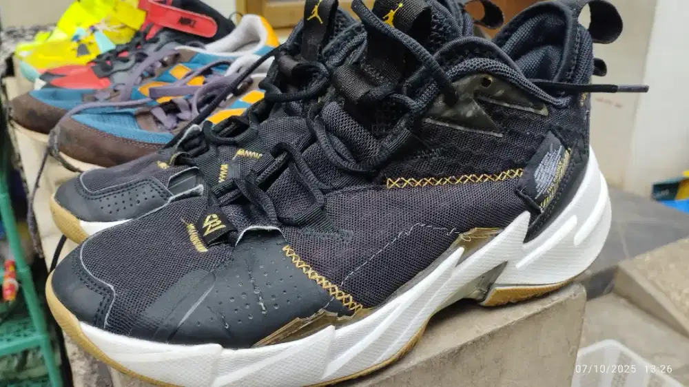 Sepatu Nike Whynot Zero 3.0