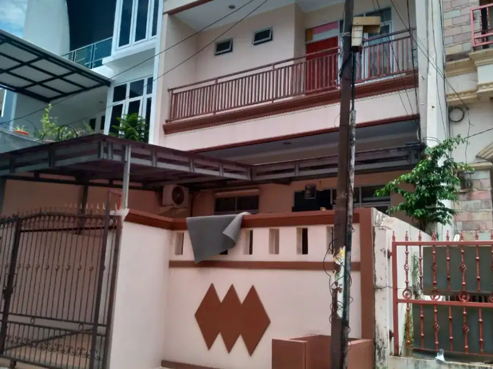 Disewakan Rumah Sunter Agung Perkasa Luas Besar Murah 4 Kamar 2 Lantai