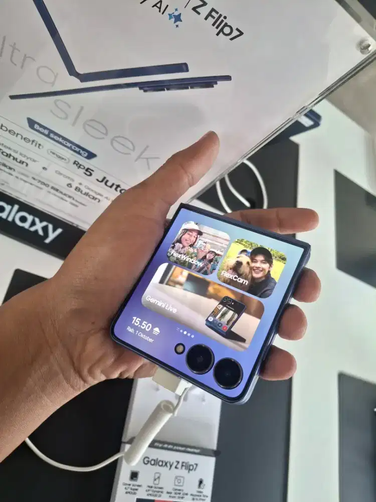 Samsung Z Flip7 Bonus Buds3 FE dan Garansi 2 Tahun