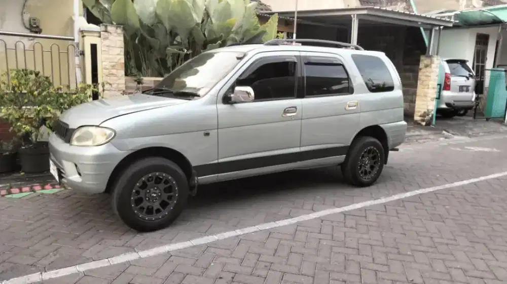 Daihatsu Taruna FX 2003