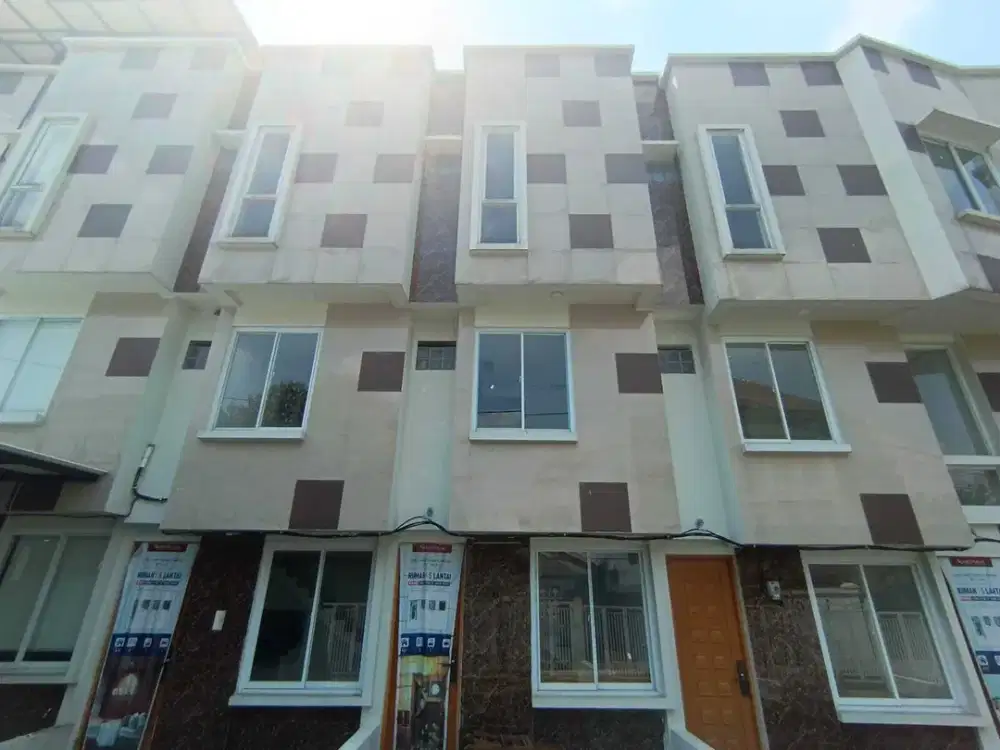 Rumah Minimalis Komp Puri Kemang Cilandak Jakarta Selatan