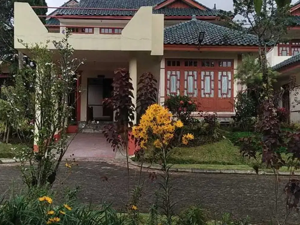Rumah 2 Lantai Siap Huni di Villa Kota Bunga