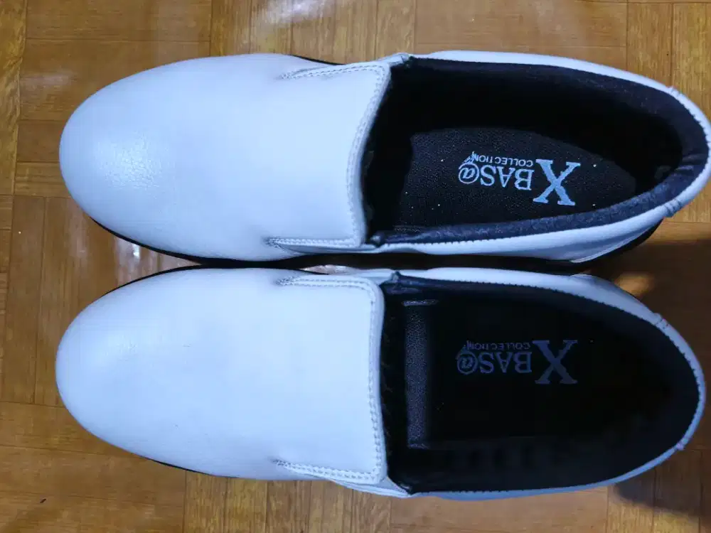Jual sepatu baru