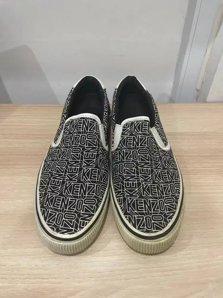 KENZO SLIP ON MENS BLACK & WHITE LOGO SHOES SIZE 43 100% ORI