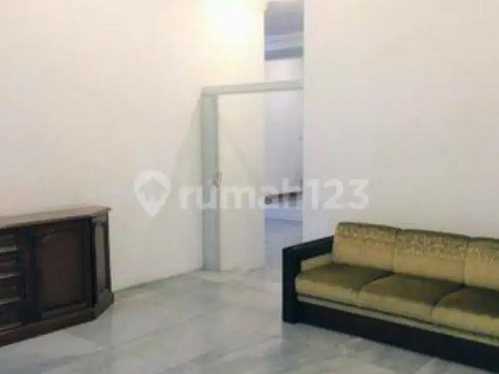 Rumah di H. Jian Cipete Kebayoran Baru