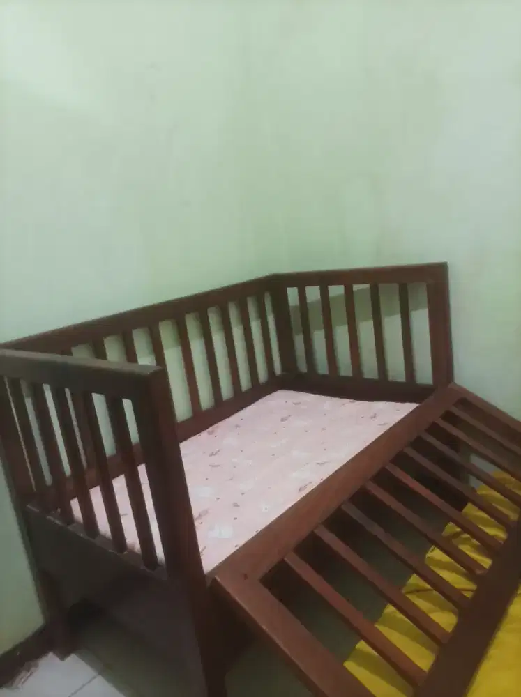 Preloved baby box
