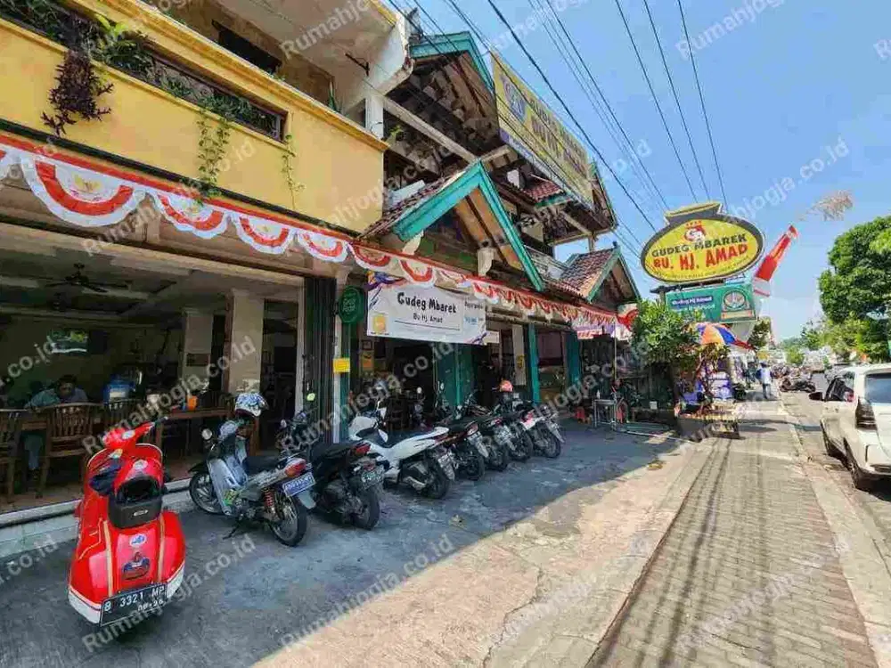 tanah super istimewa lembah UGM dekat gudeg yu Jum jalan kaki Ke kampus