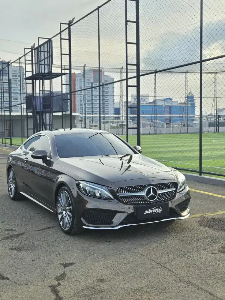 Mercy C300 Coupe 2018 Citrine Brown on Brown