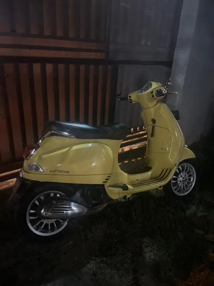 Vespa Lx 150 ie