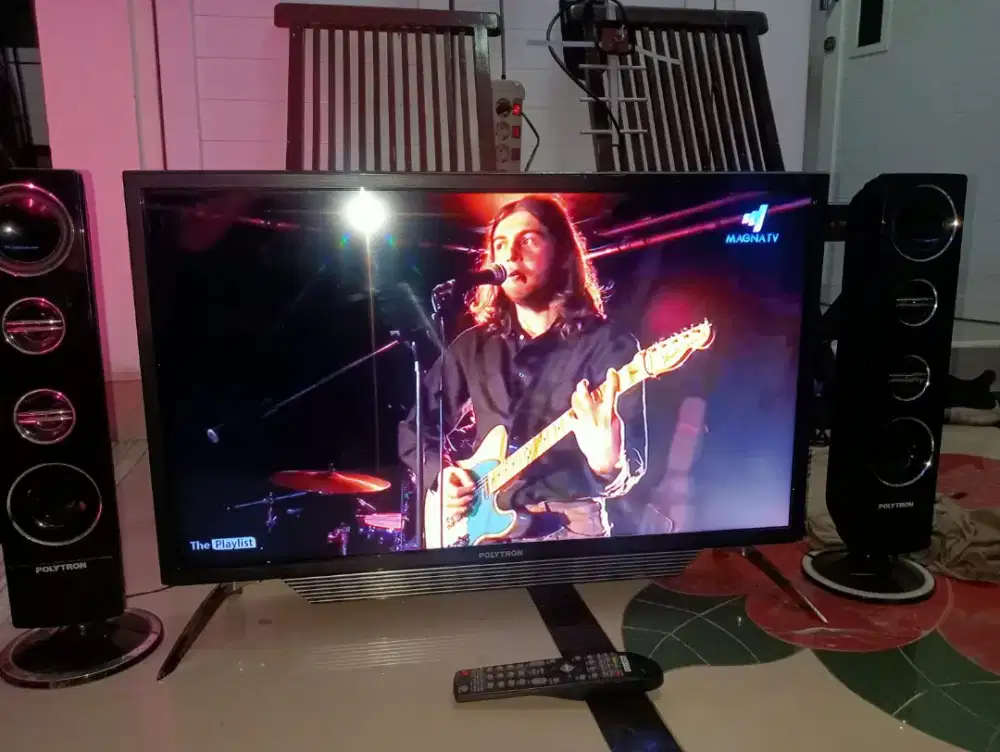 TV LED Polytron PLD32T1550