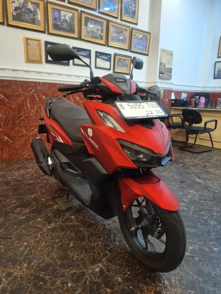 HUB KOM DP 1 JT VARIO 160  2025 LIKE NEW BERGARANSI FREE OLI KM LOW